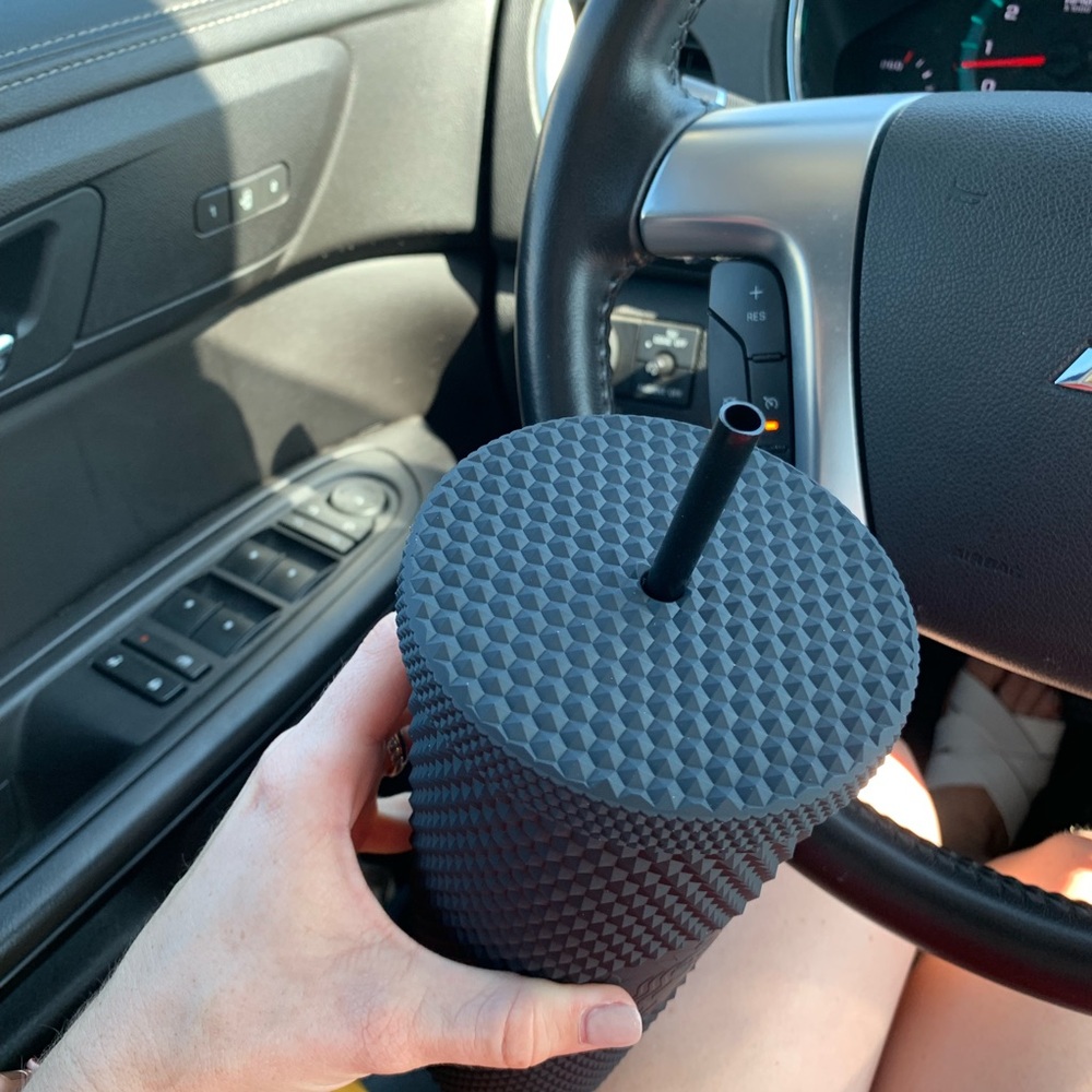 LAST ONE Starbucks | Venti Black Matte Studded - Picture 2 of 3
